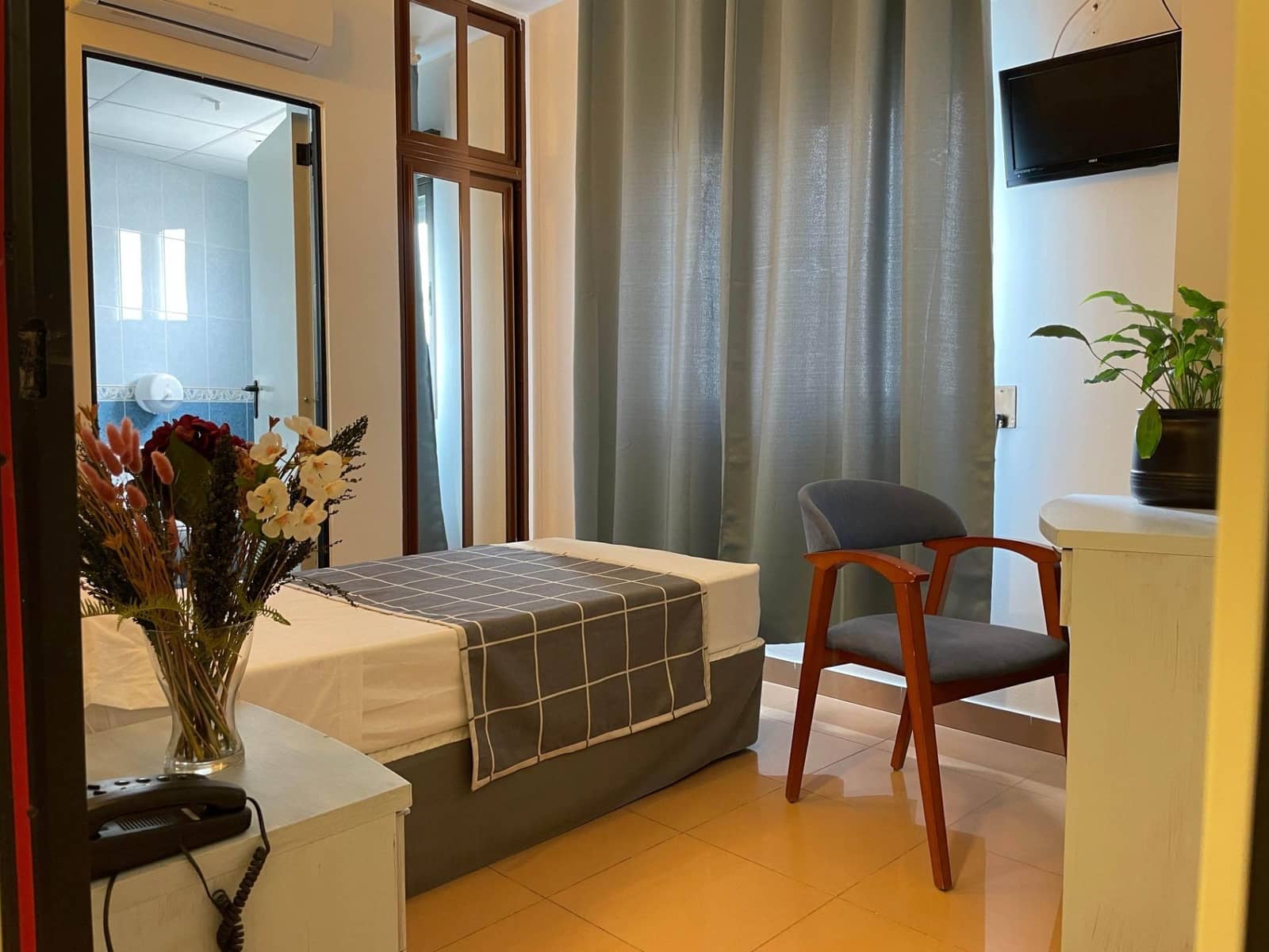 30 soveværelse Hotel til salg i Granada by med swimmingpool - € 1.795.000 (Ref: 7793690)