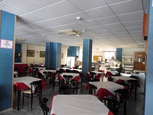 30 soveværelse Hotel til salg i Granada by med swimmingpool - € 1.795.000 (Ref: 7793690)