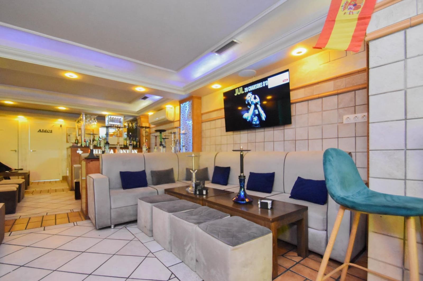 Komercyjne do wynajęcia w Miasto Grenada - 1 000 € (Ref: 7810515)