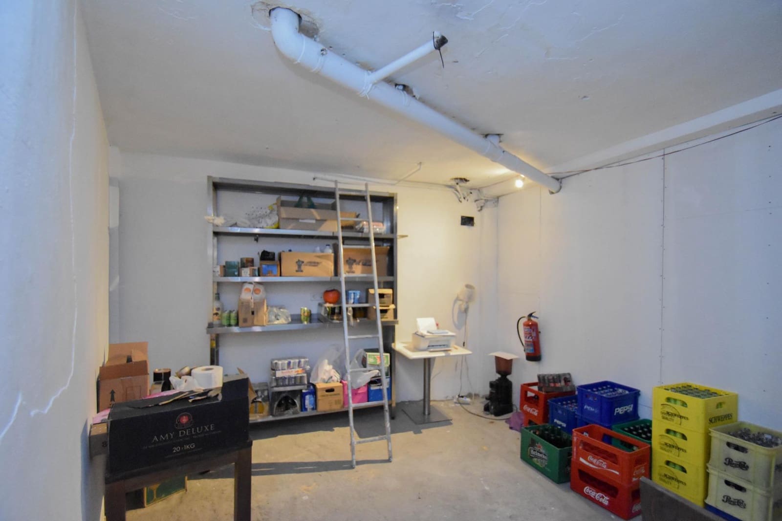 Komercyjne do wynajęcia w Miasto Grenada - 1 000 € (Ref: 7810515)