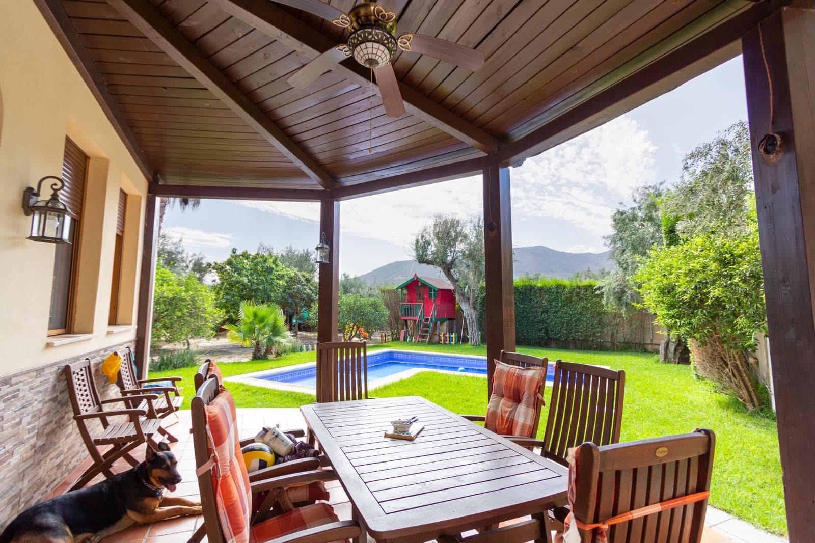 4 quarto Moradia para venda em Melegis com piscina garagem - 1 095 000 € (Ref: 7874231)