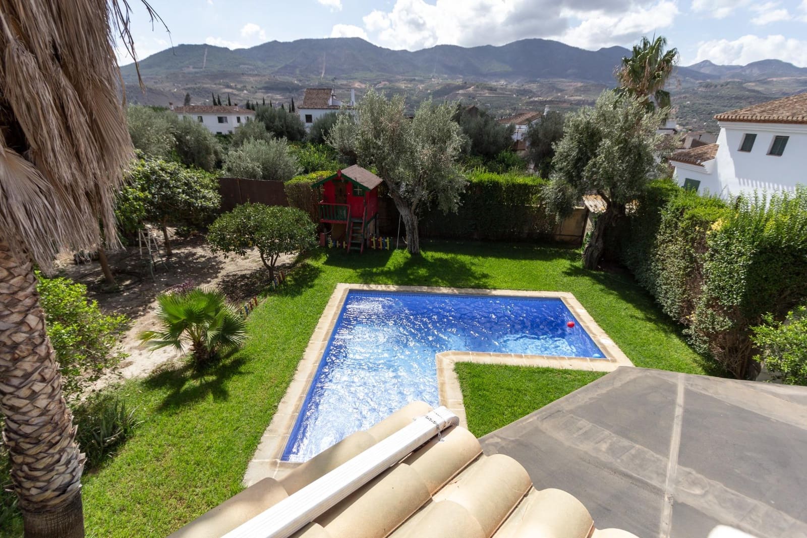 4 quarto Moradia para venda em Melegis com piscina garagem - 1 095 000 € (Ref: 7874231)