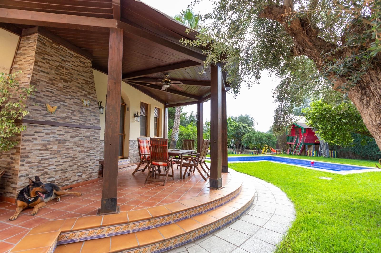 4 quarto Moradia para venda em Melegis com piscina garagem - 1 095 000 € (Ref: 7874231)