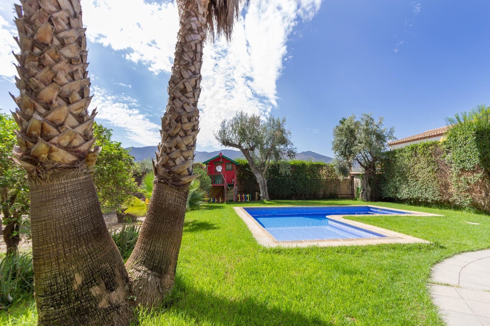 4 quarto Moradia para venda em Melegis com piscina garagem - 1 095 000 € (Ref: 7874231)