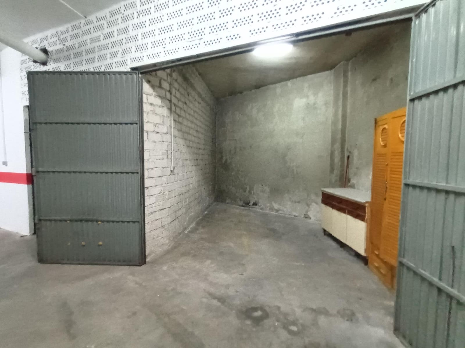 Garage til salg i Granada by - € 19.000 (Ref: 7911688)