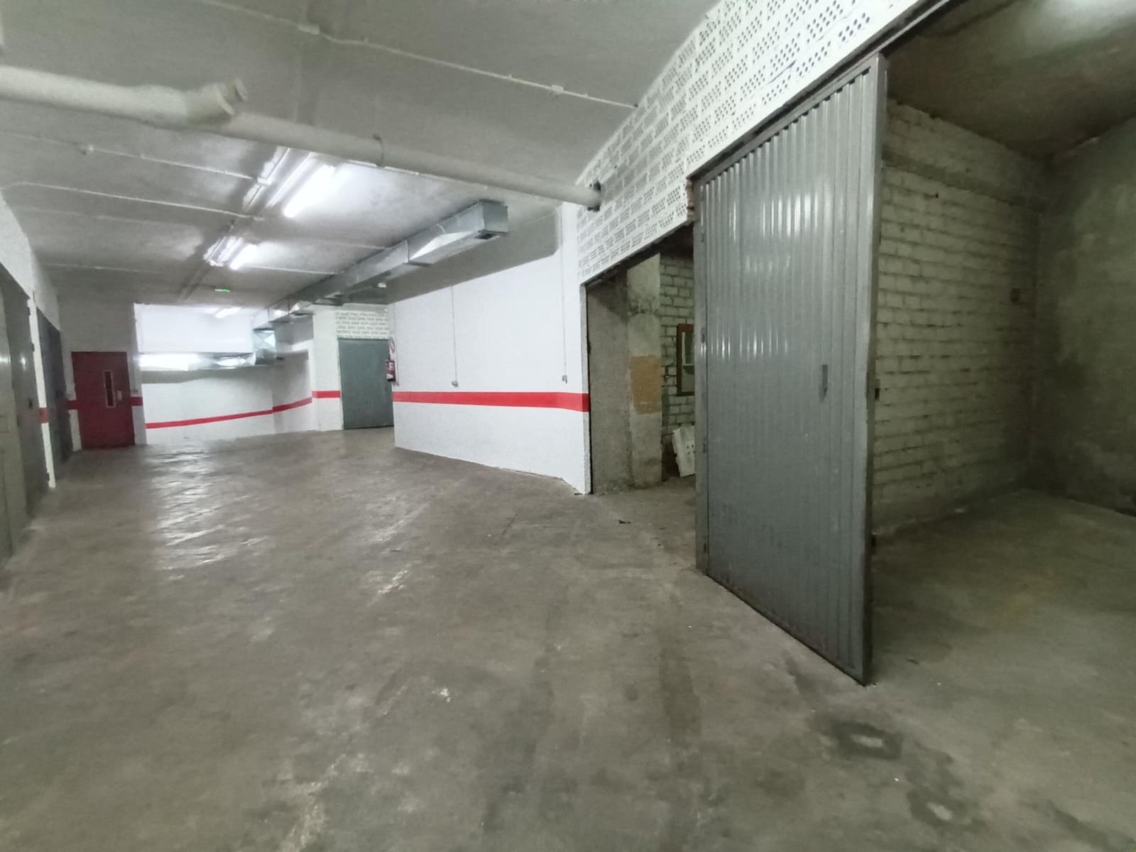 Garage til salg i Granada by - € 19.000 (Ref: 7911688)