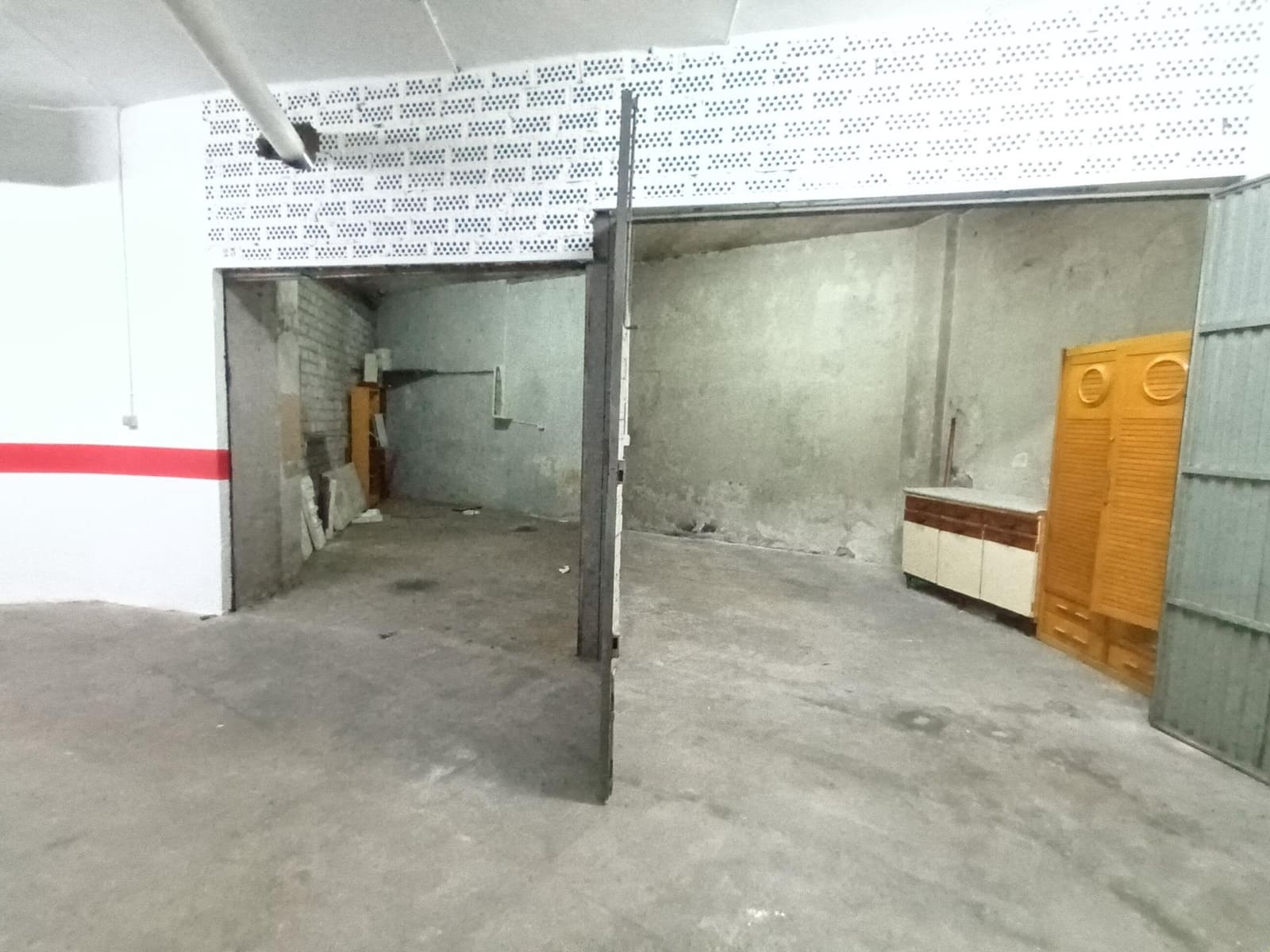 Garage til salg i Granada by - € 19.000 (Ref: 7911688)