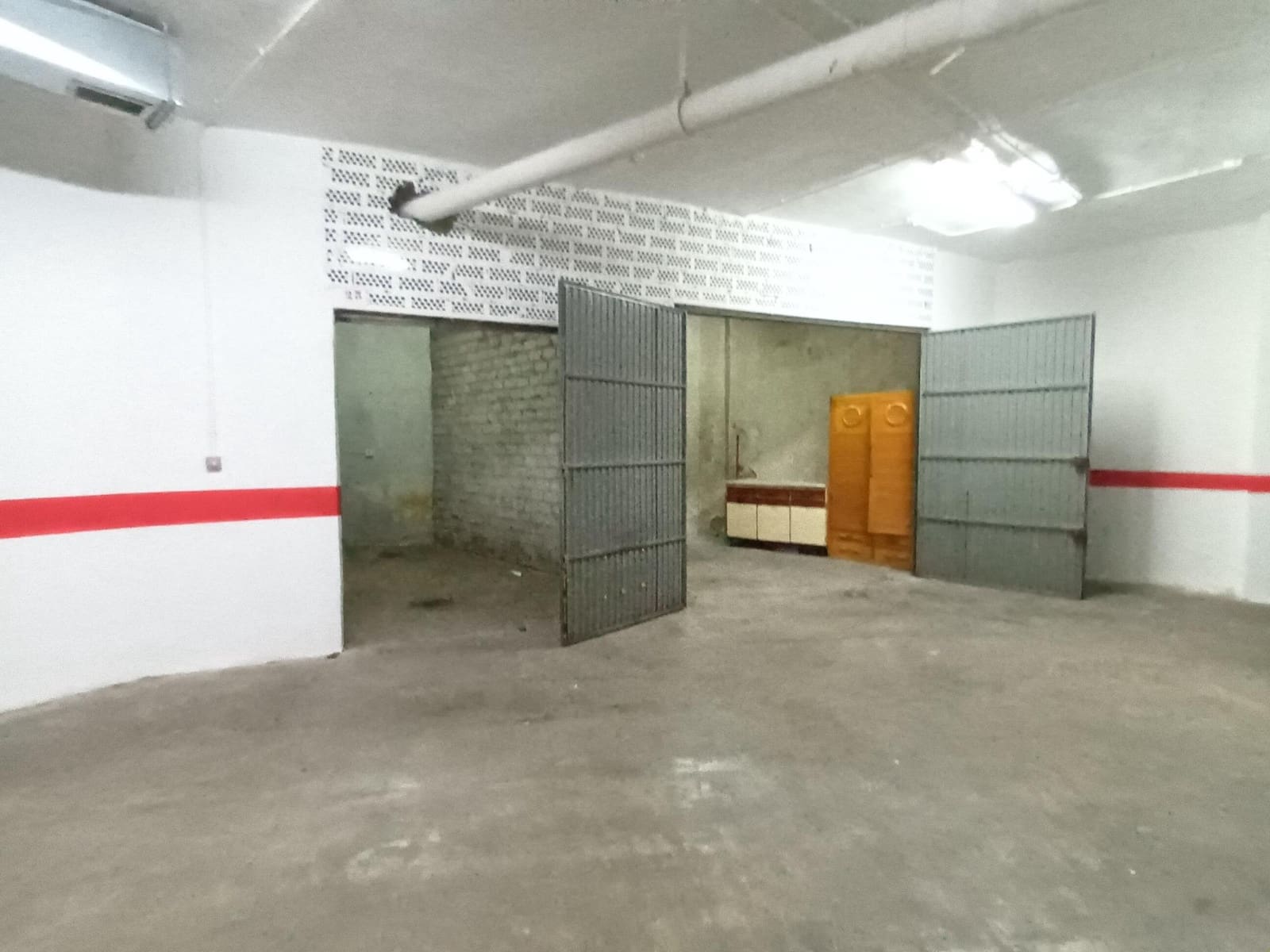 Garage til salg i Granada by - € 19.000 (Ref: 7911688)