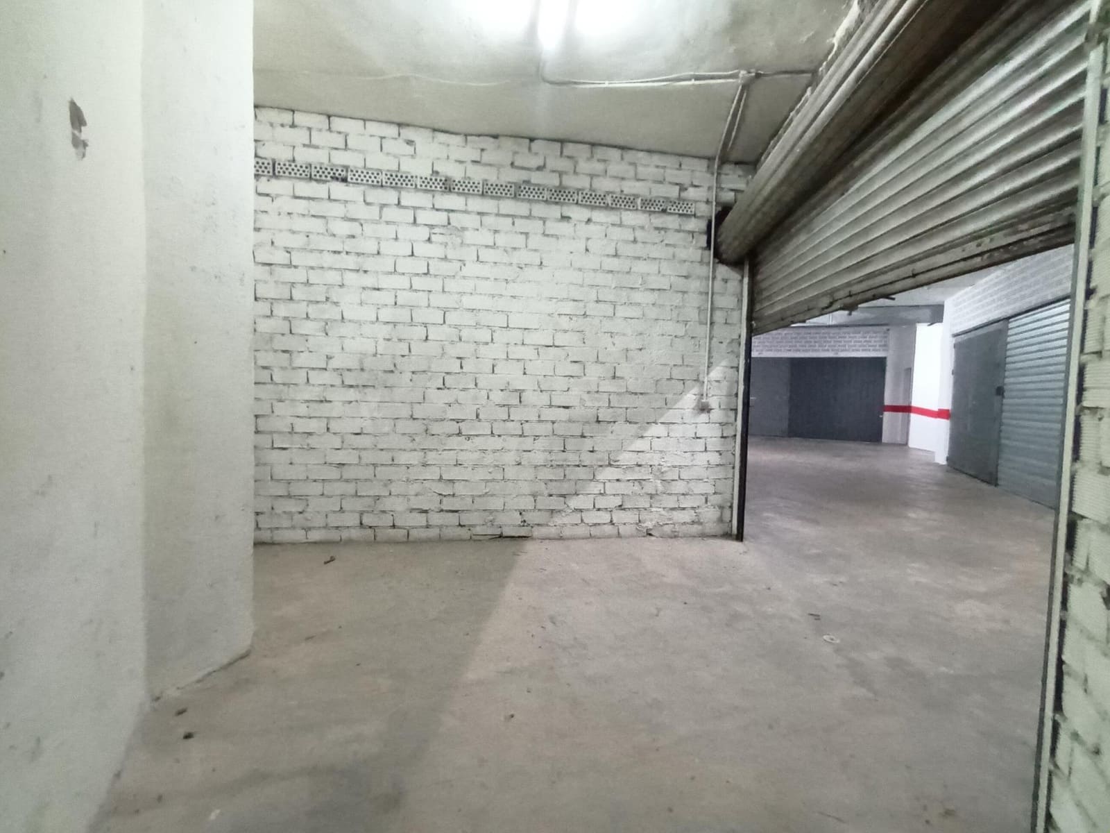 Garage til salg i Granada by - € 16.000 (Ref: 7911693)