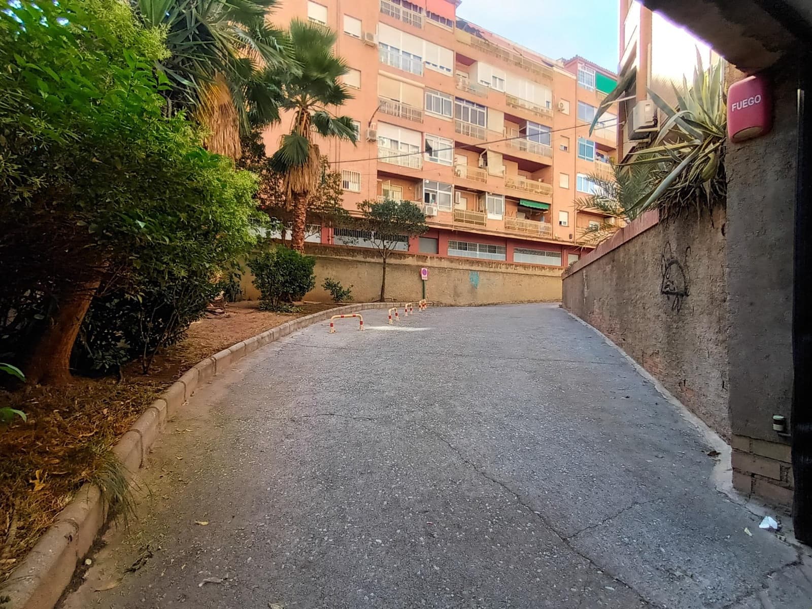 Garage til salg i Granada by - € 16.000 (Ref: 7911693)