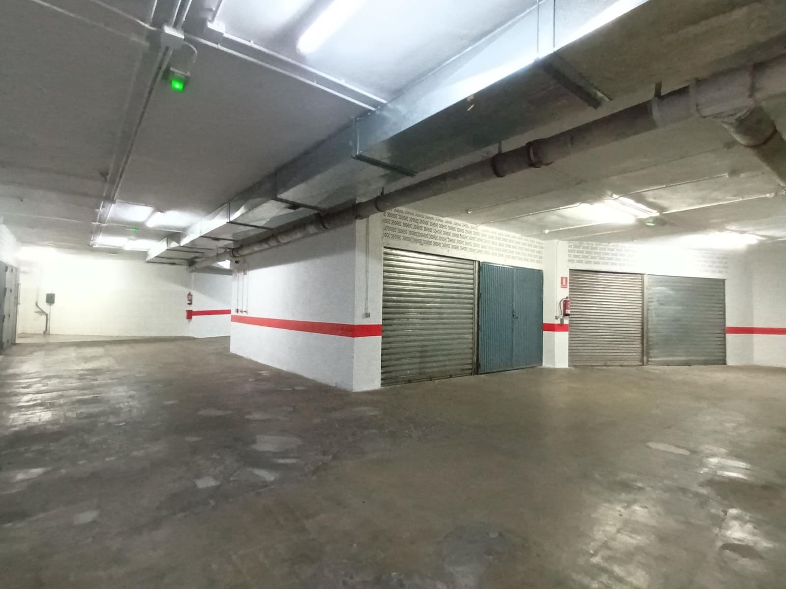 Garage til salg i Granada by - € 16.000 (Ref: 7911693)