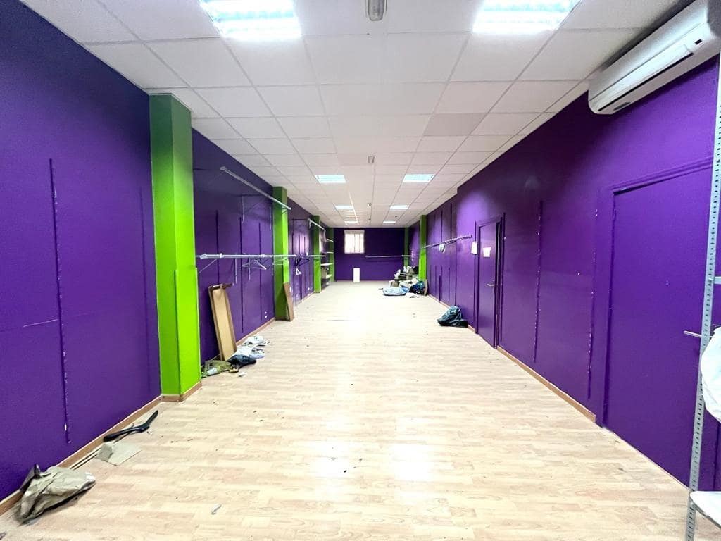 3 soveværelse Erhverv til salg i Belicena med swimmingpool - € 62.900 (Ref: 8016795)