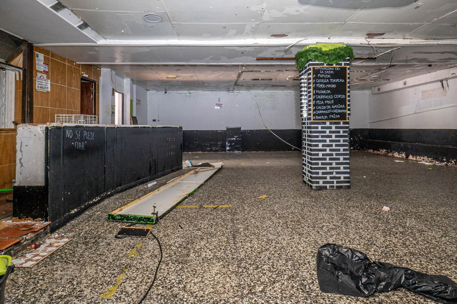 Erhverv til salg i Granada by - € 214.900 (Ref: 8016817)