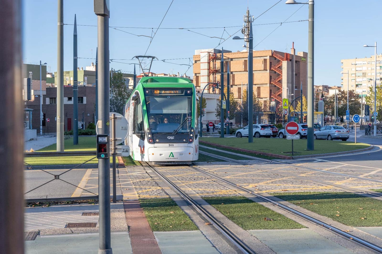 Erhverv til salg i Granada by - € 214.900 (Ref: 8016817)