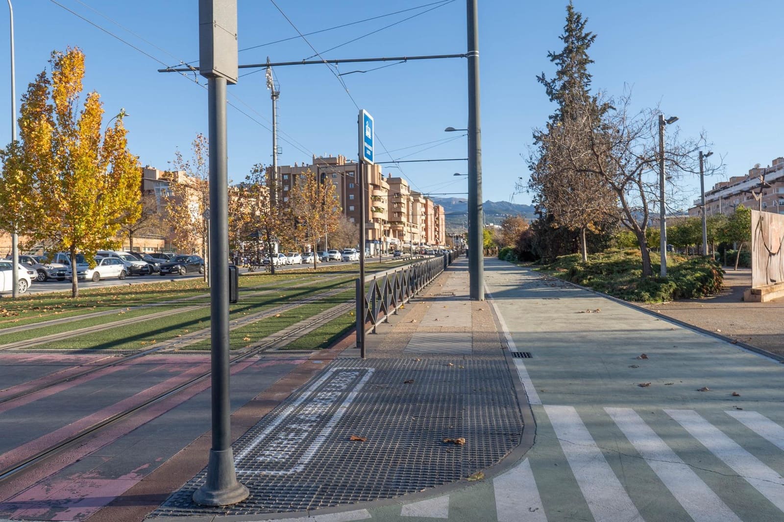 Erhverv til salg i Granada by - € 214.900 (Ref: 8016817)