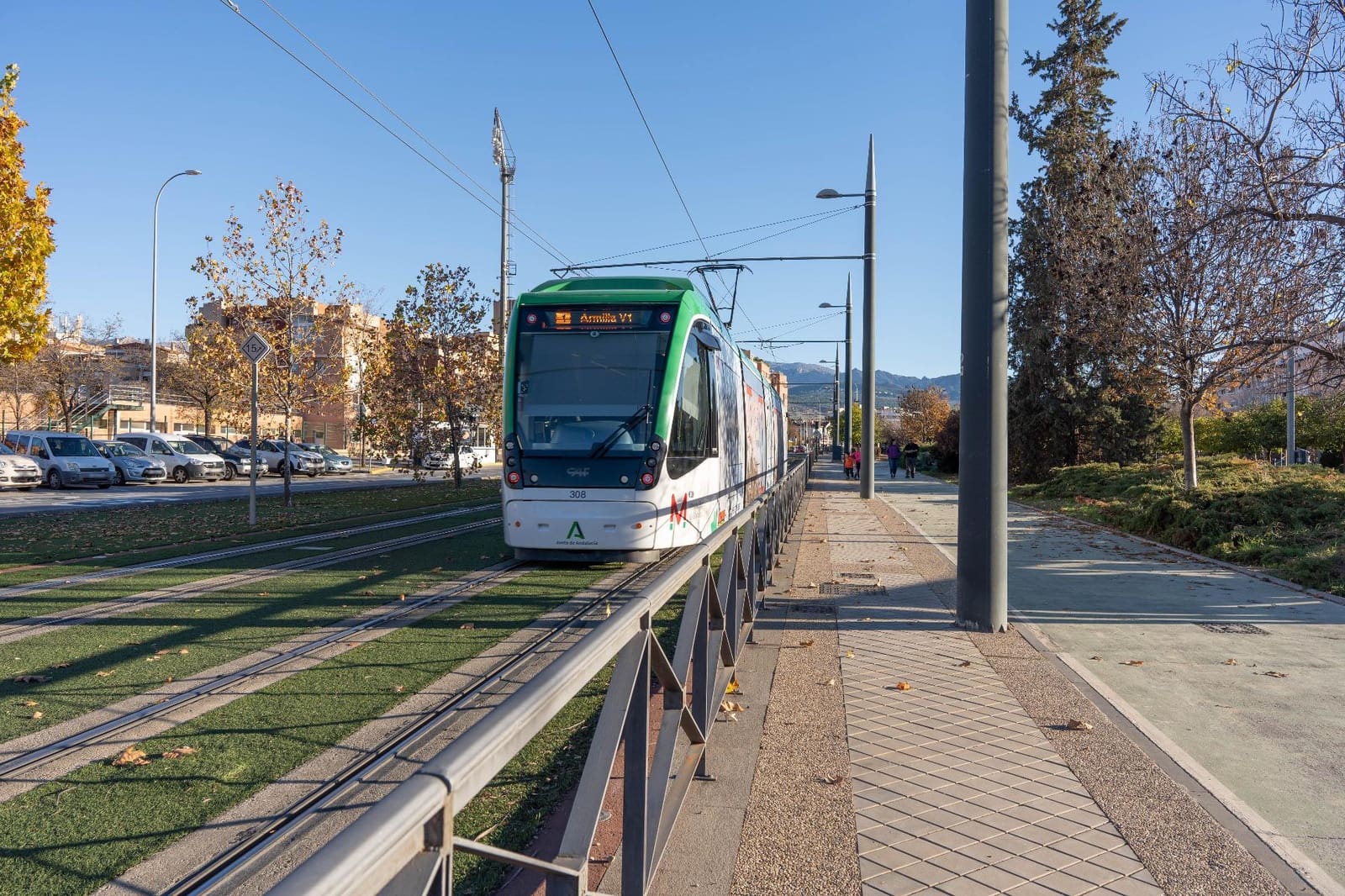 Erhverv til salg i Granada by - € 214.900 (Ref: 8016817)