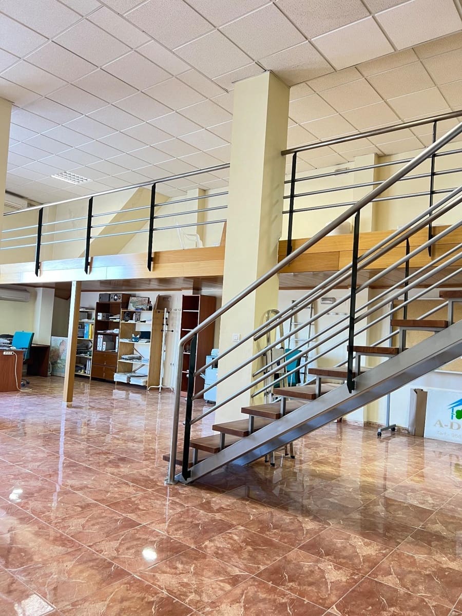 Erhverv til salg i Peligros - € 157.000 (Ref: 8134120)