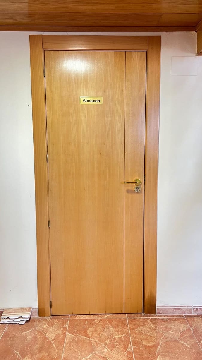 Erhverv til salg i Peligros - € 157.000 (Ref: 8134120)