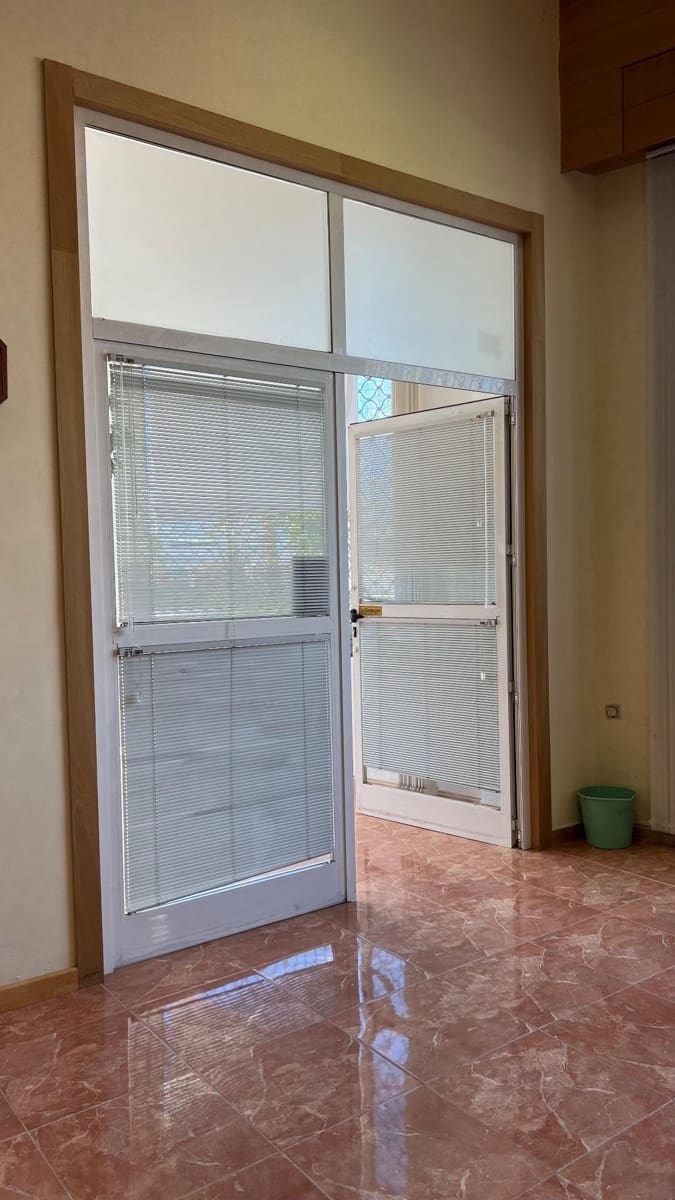 Erhverv til salg i Peligros - € 157.000 (Ref: 8134120)