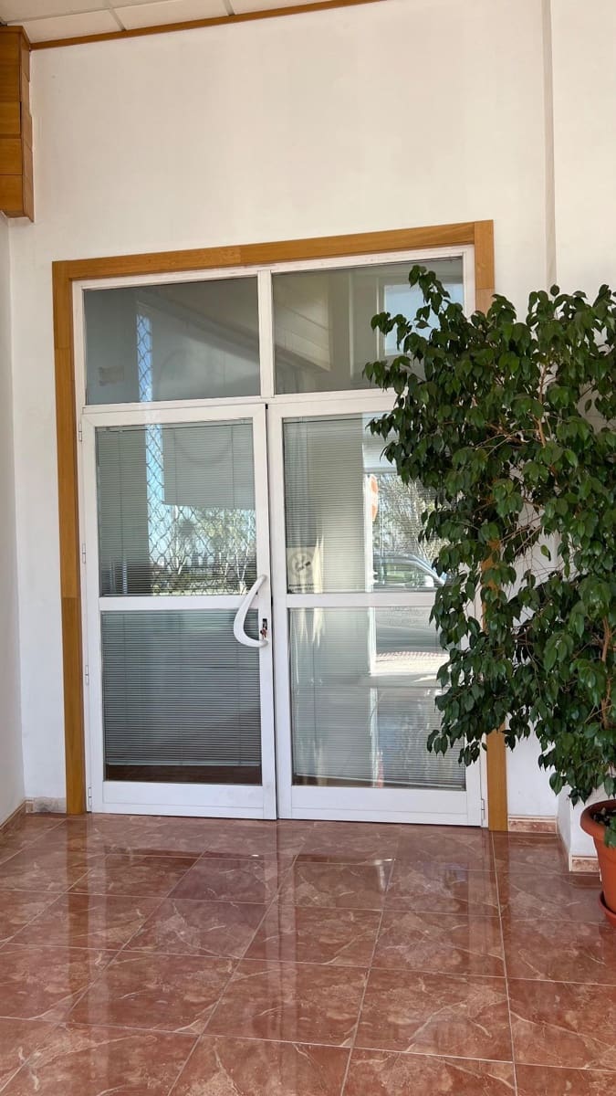 Erhverv til salg i Peligros - € 157.000 (Ref: 8134120)