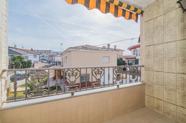 3 soveværelse Byhus til salg i La Zubia med garage - € 470.000 (Ref: 8134135)