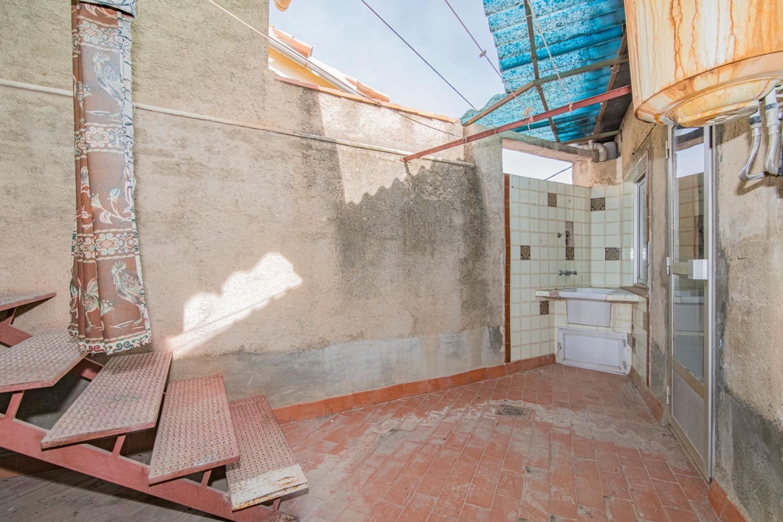 Casa de 3 habitaciones en La Zubia en venta con garaje - 470.000 € (Ref: 8134135)