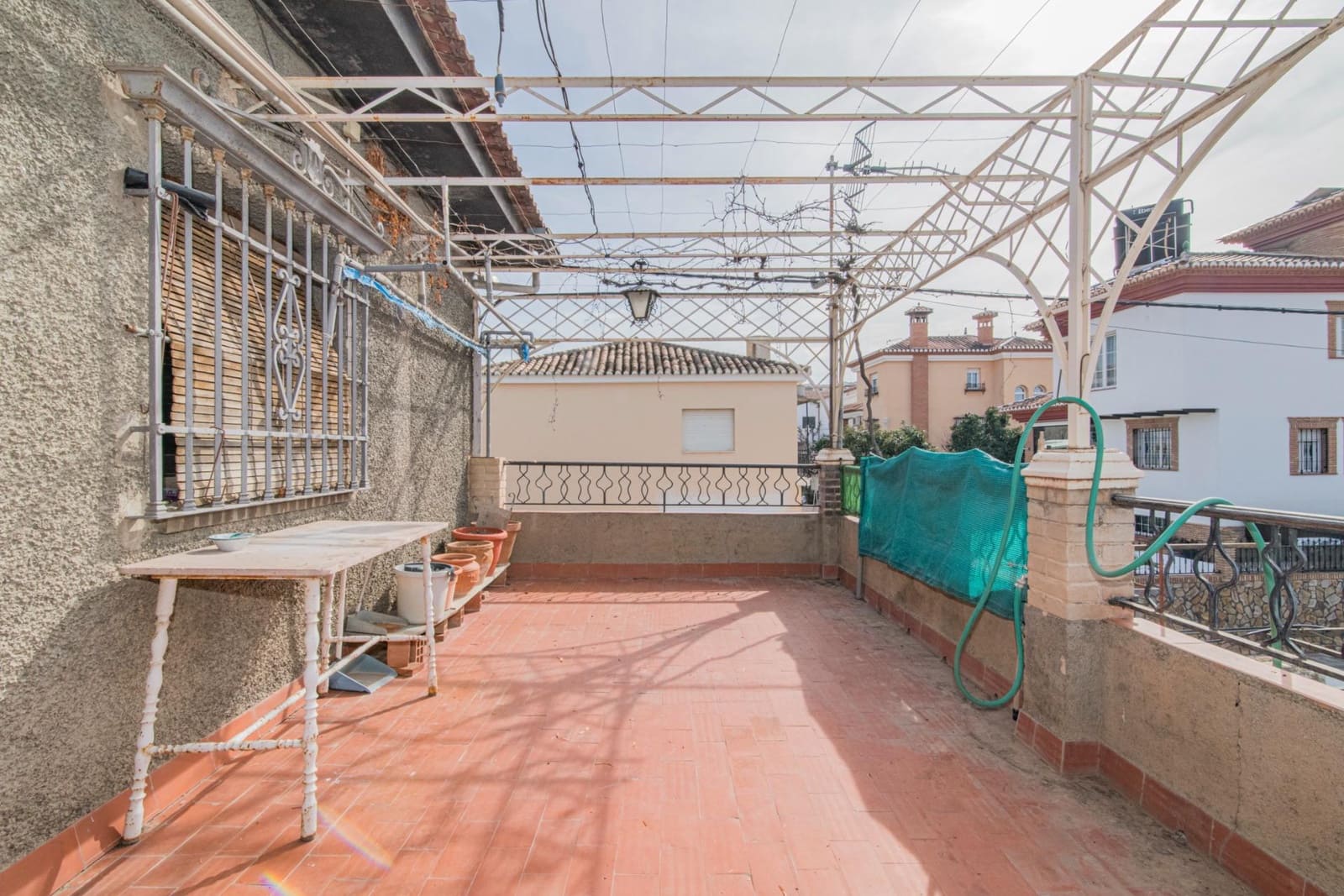 Casa de 3 habitaciones en La Zubia en venta con garaje - 470.000 € (Ref: 8134135)