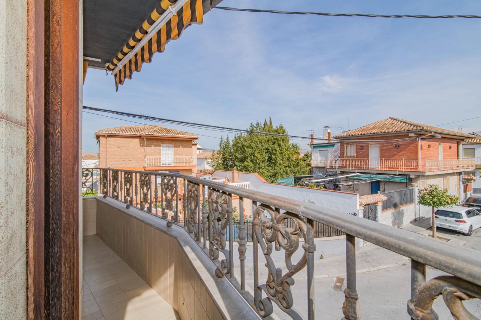 Casa de 3 habitaciones en La Zubia en venta con garaje - 470.000 € (Ref: 8134135)