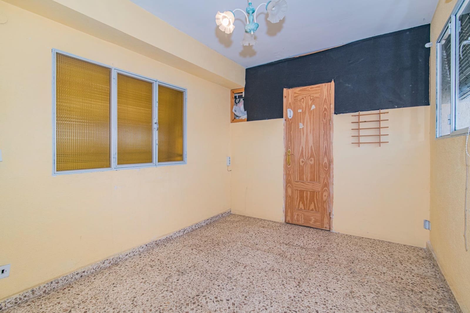 Casa de 3 habitaciones en La Zubia en venta con garaje - 470.000 € (Ref: 8134135)