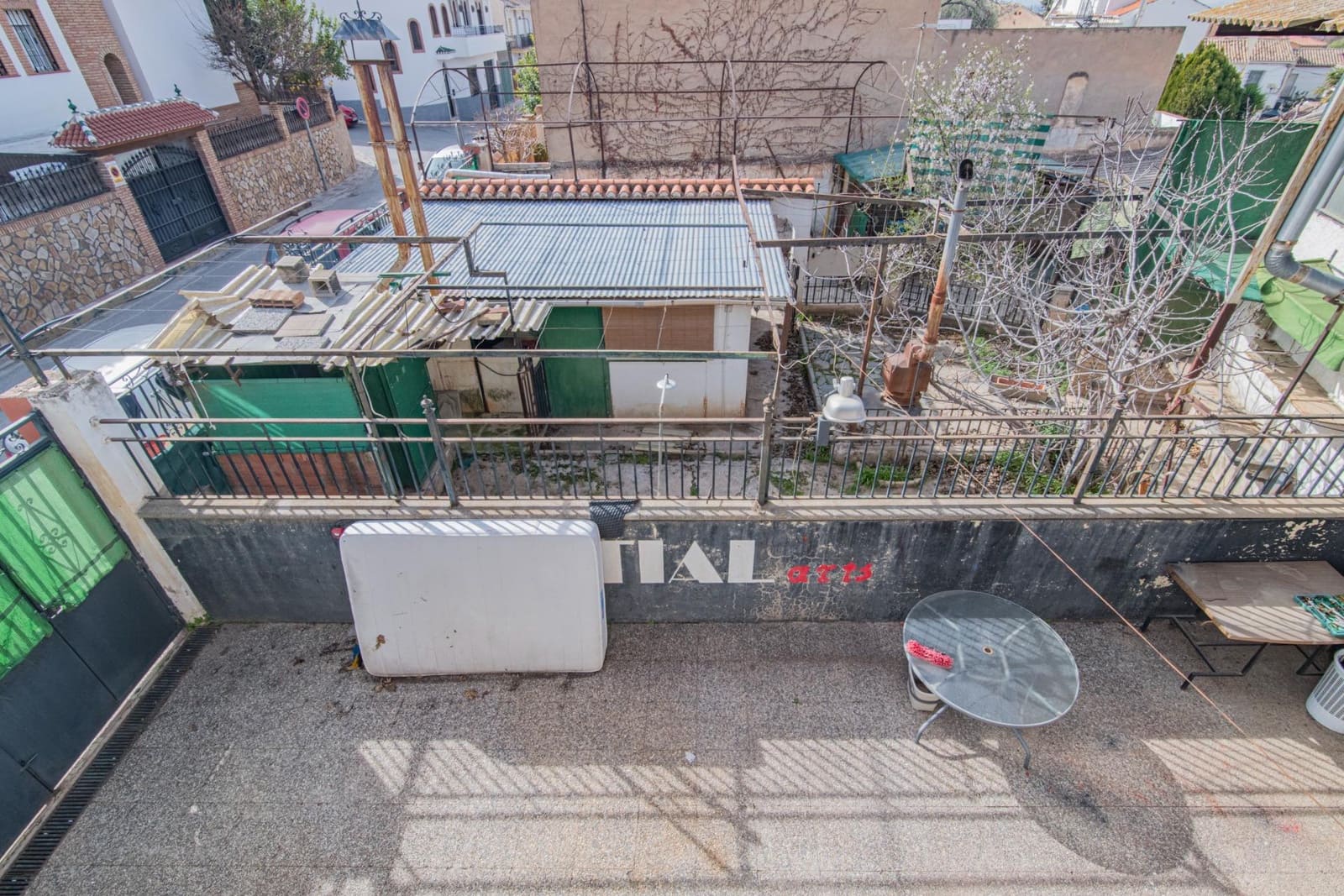 Casa de 3 habitaciones en La Zubia en venta con garaje - 470.000 € (Ref: 8134135)