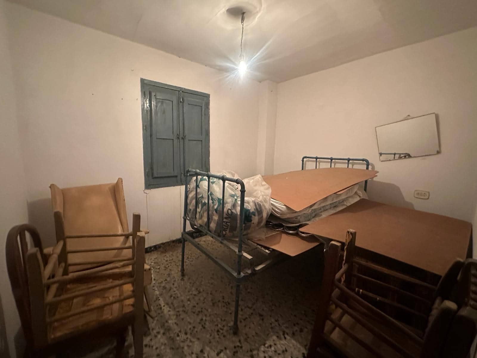 7 soveværelse Byhus til salg i Cadiar med garage - € 69.900 (Ref: 8146151)