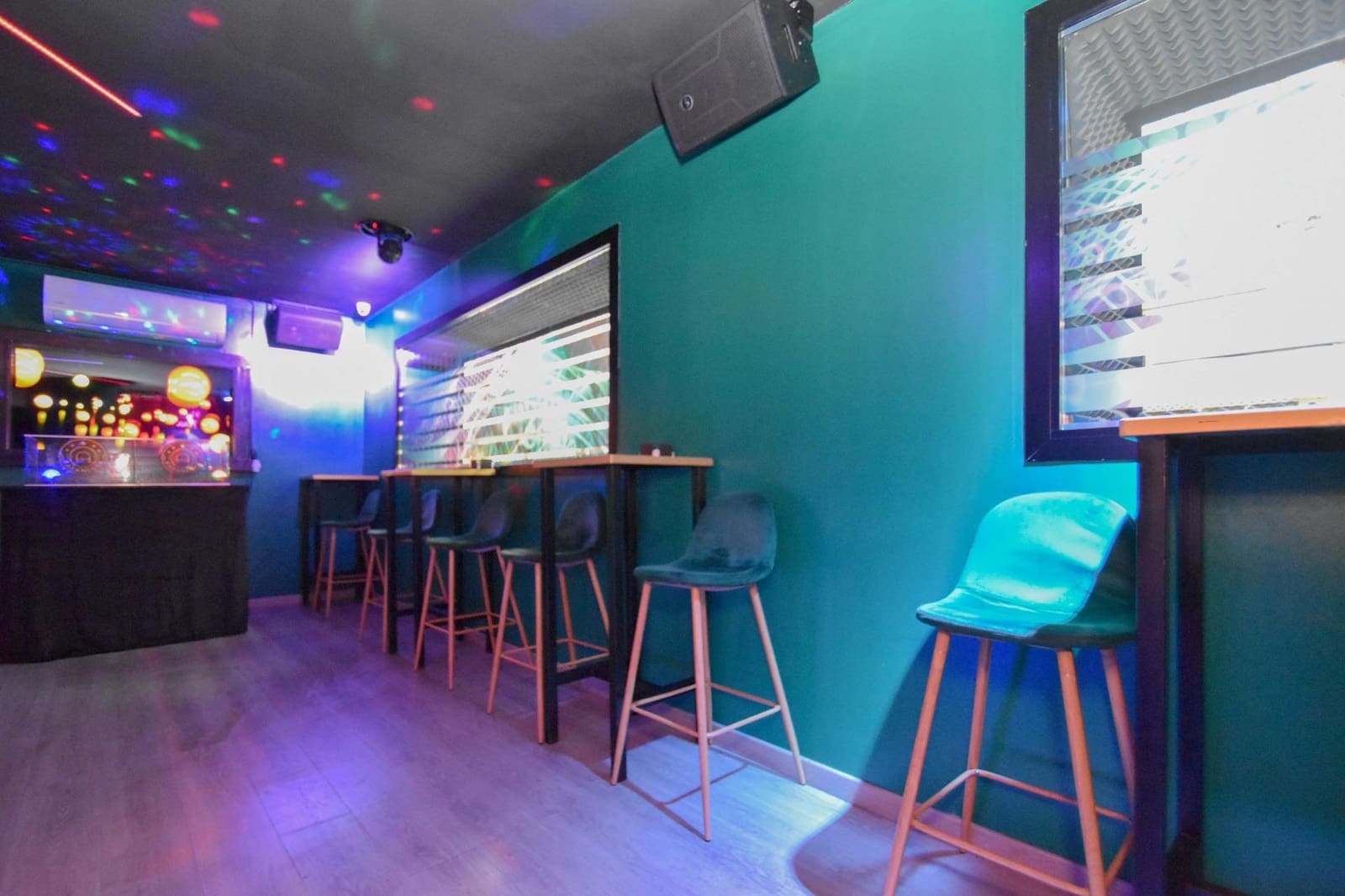 Erhverv til leje i Granada by - € 1.200 (Ref: 8202035)