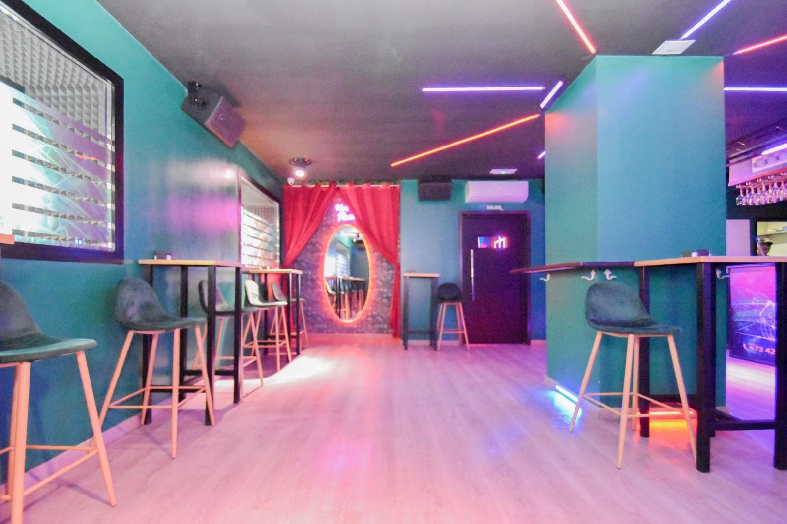 Erhverv til leje i Granada by - € 1.200 (Ref: 8202035)