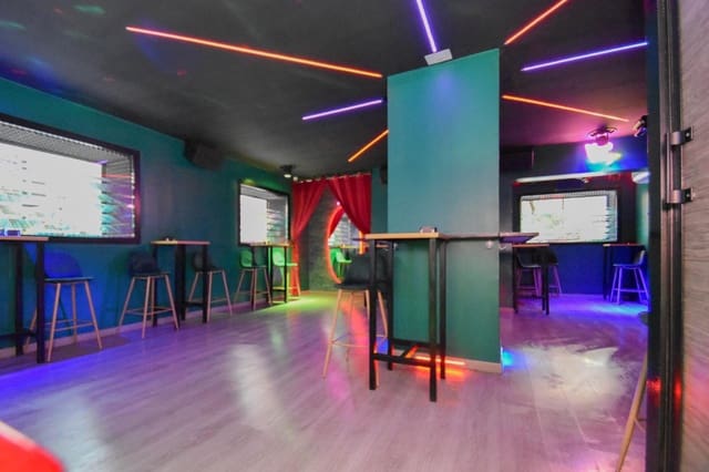 Commercieel te huur in Camino de Ronda - Rosaleda, Granada stad - € 1.200 (Ref: 8202035)