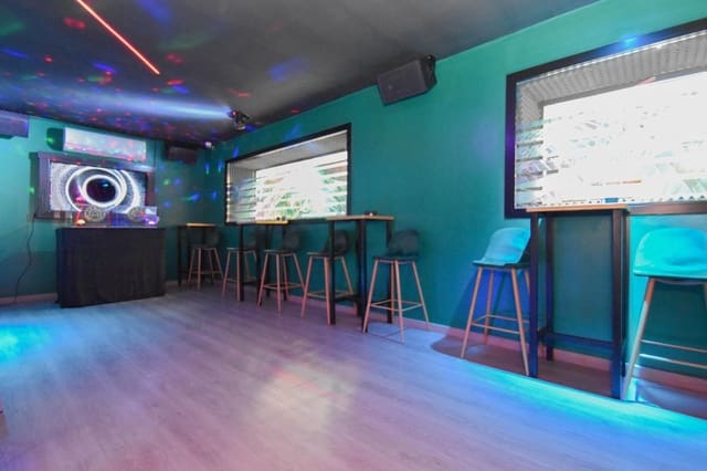 Commercieel te huur in Camino de Ronda - Rosaleda, Granada stad - € 1.200 (Ref: 8202035)