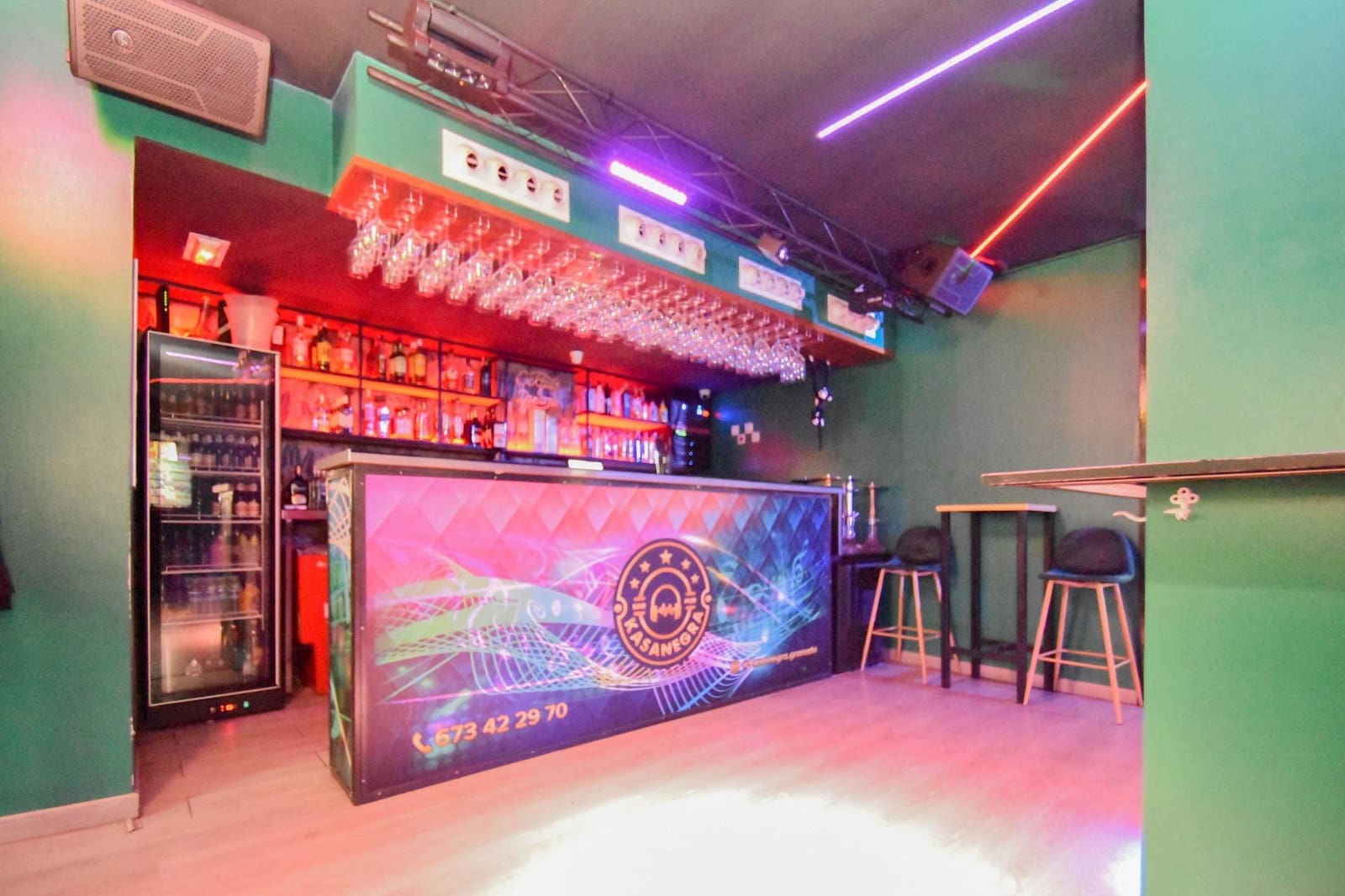 Erhverv til leje i Granada by - € 1.200 (Ref: 8202035)