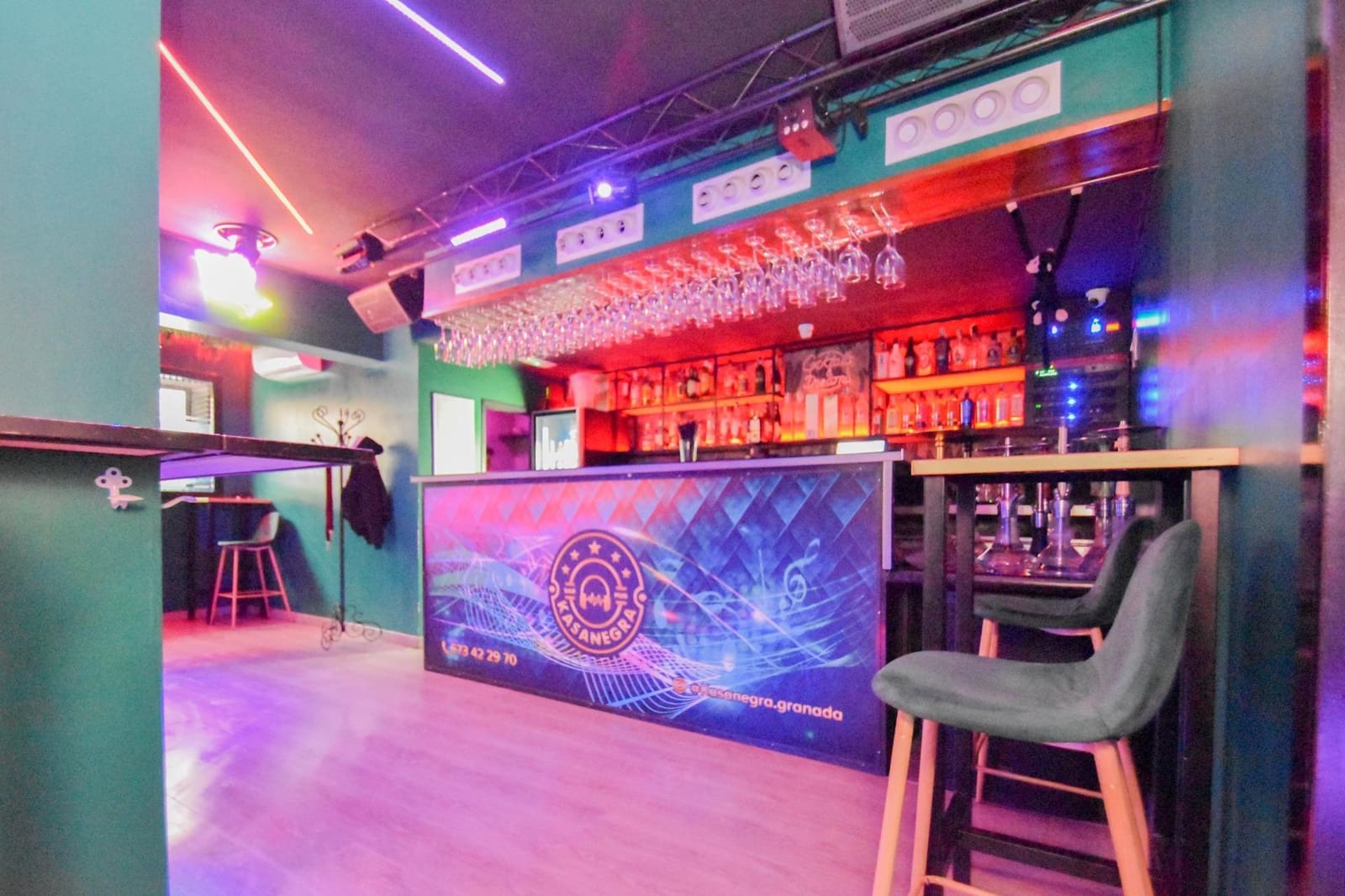 Erhverv til leje i Granada by - € 1.200 (Ref: 8202035)