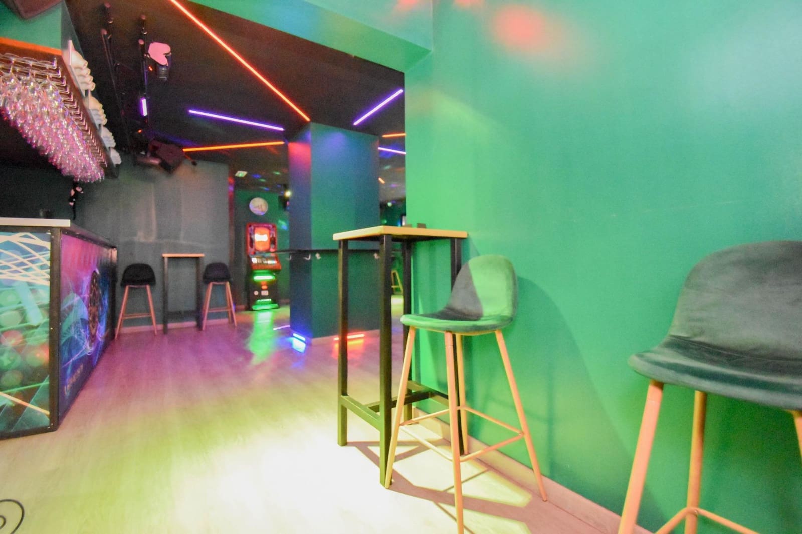 Erhverv til leje i Granada by - € 1.200 (Ref: 8202035)