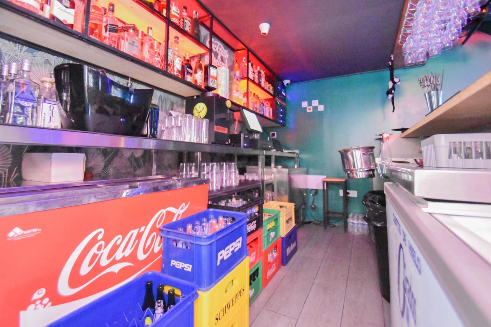 Erhverv til leje i Granada by - € 1.200 (Ref: 8202035)