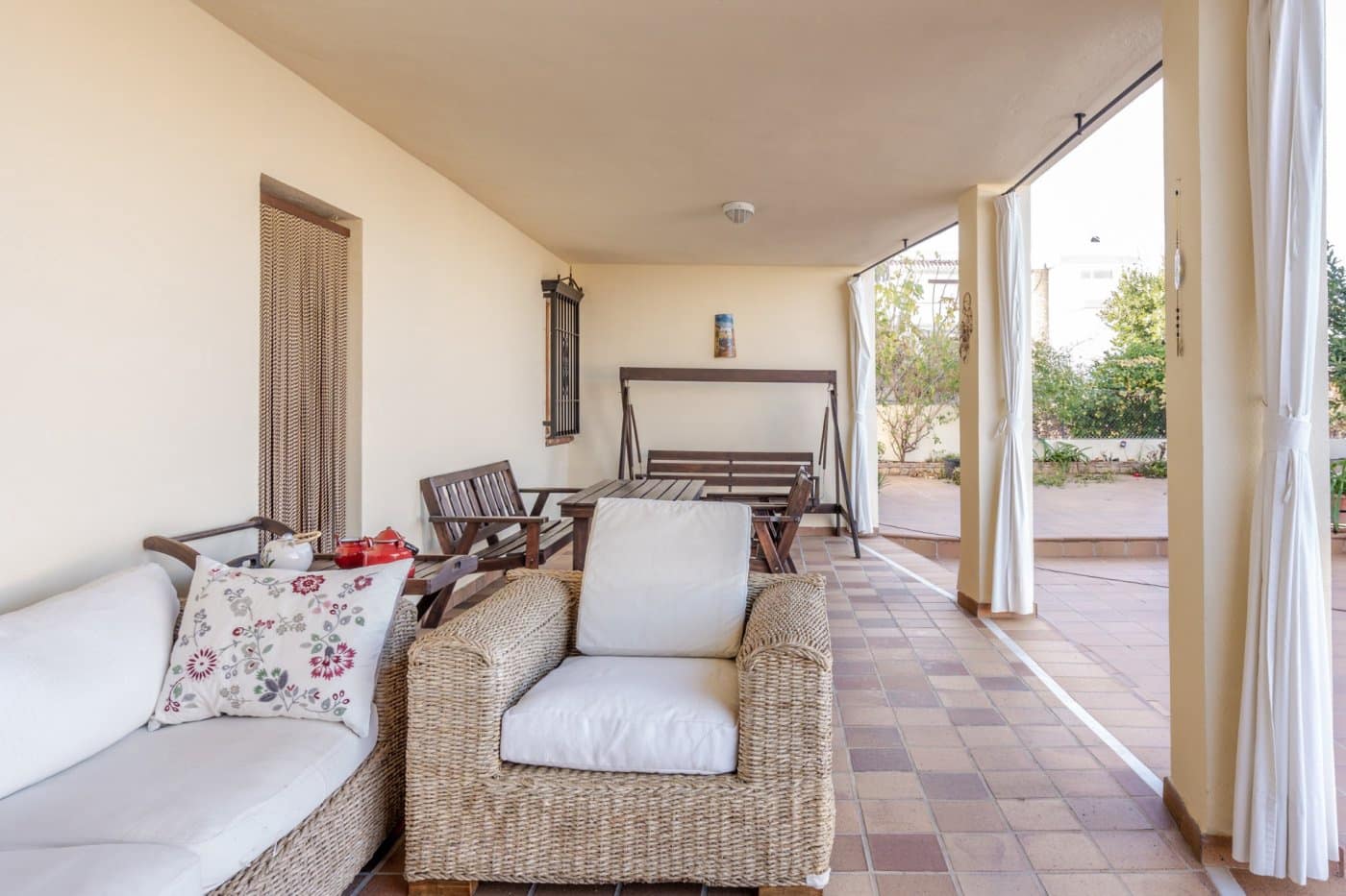 6 bedroom Villa for sale in Monachil with pool garage - € 485,000 (Ref: 8403514)