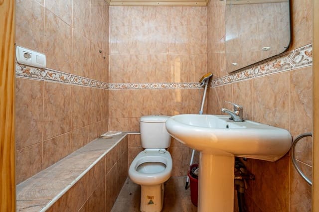 Erhverv til salg i Zaidin, Granada by - € 57.000 (Ref: 8454967)