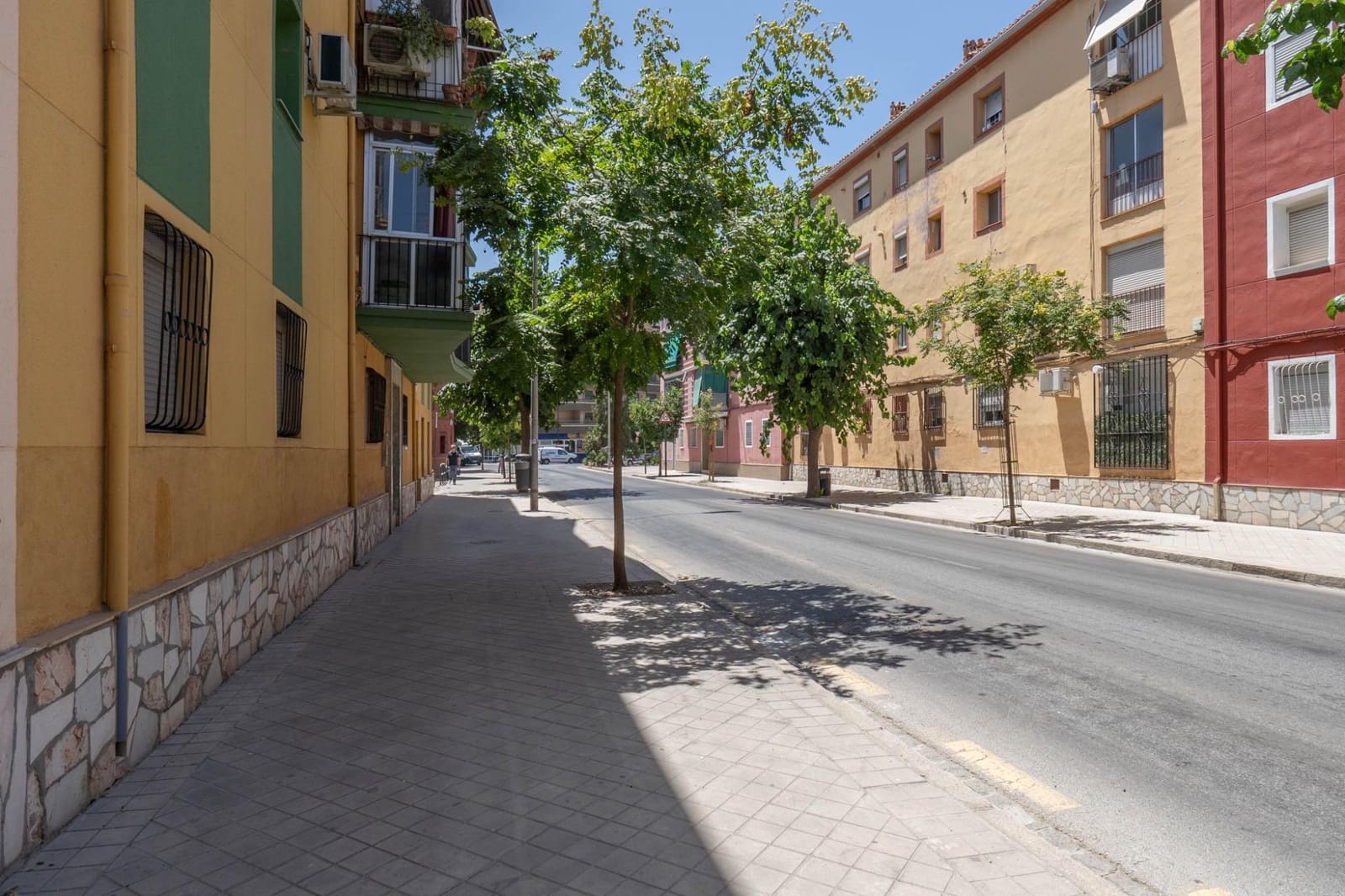 Erhverv til salg i Granada by - € 57.000 (Ref: 8454967)