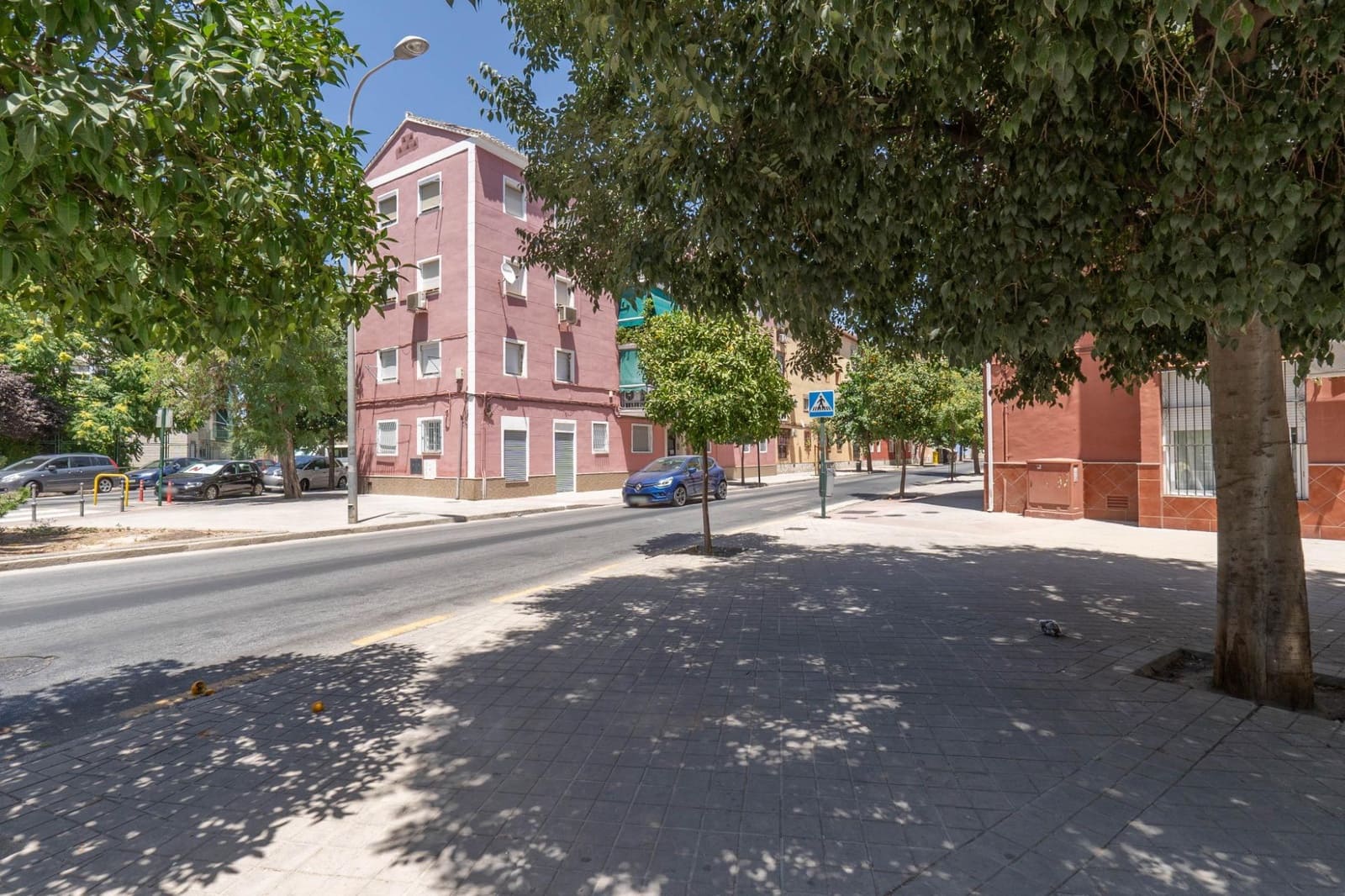 Erhverv til salg i Granada by - € 57.000 (Ref: 8454967)