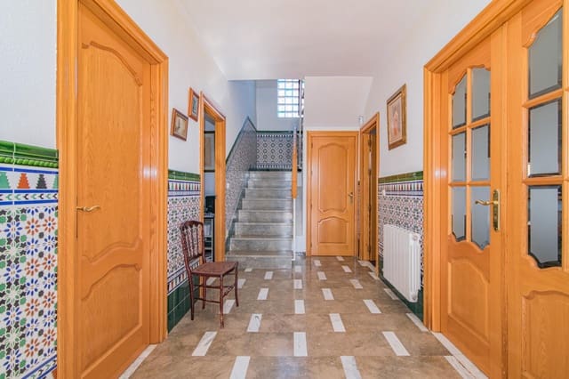 4 soveværelse Villa til salg i Atarfe med swimmingpool garage - € 395.000 (Ref: 8511875)