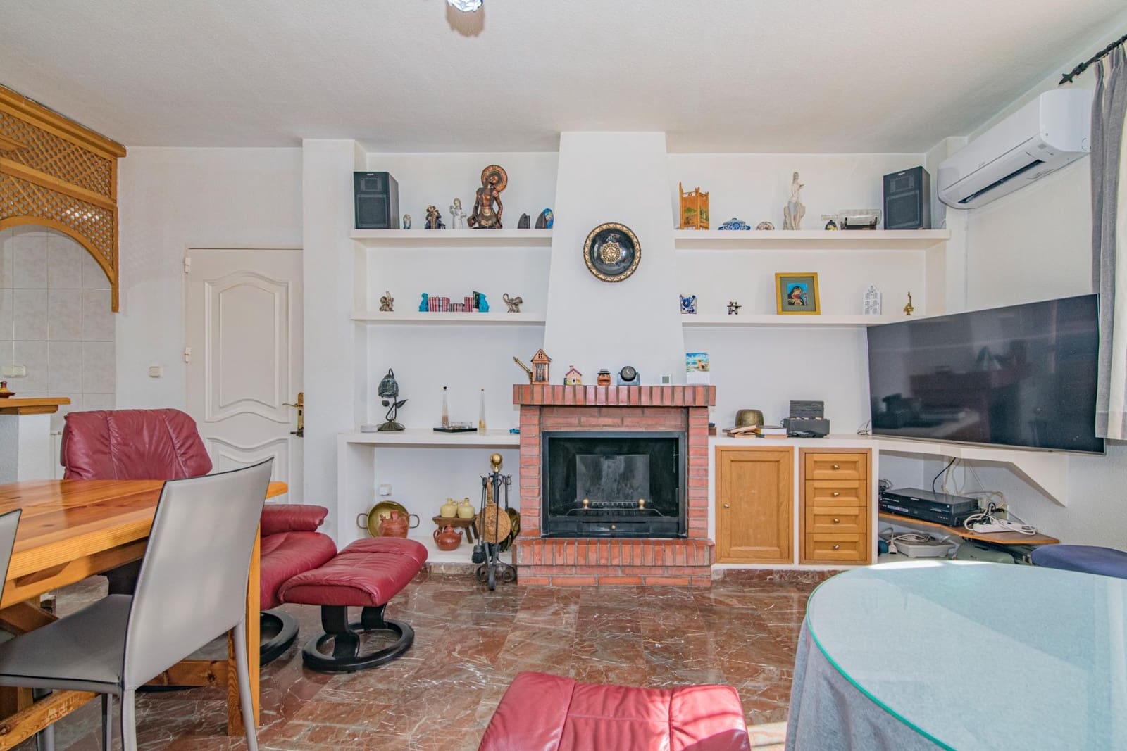 4 soverom Villa til salgs i Atarfe med svømmebasseng garasje - € 395 000 (Ref: 8511875)