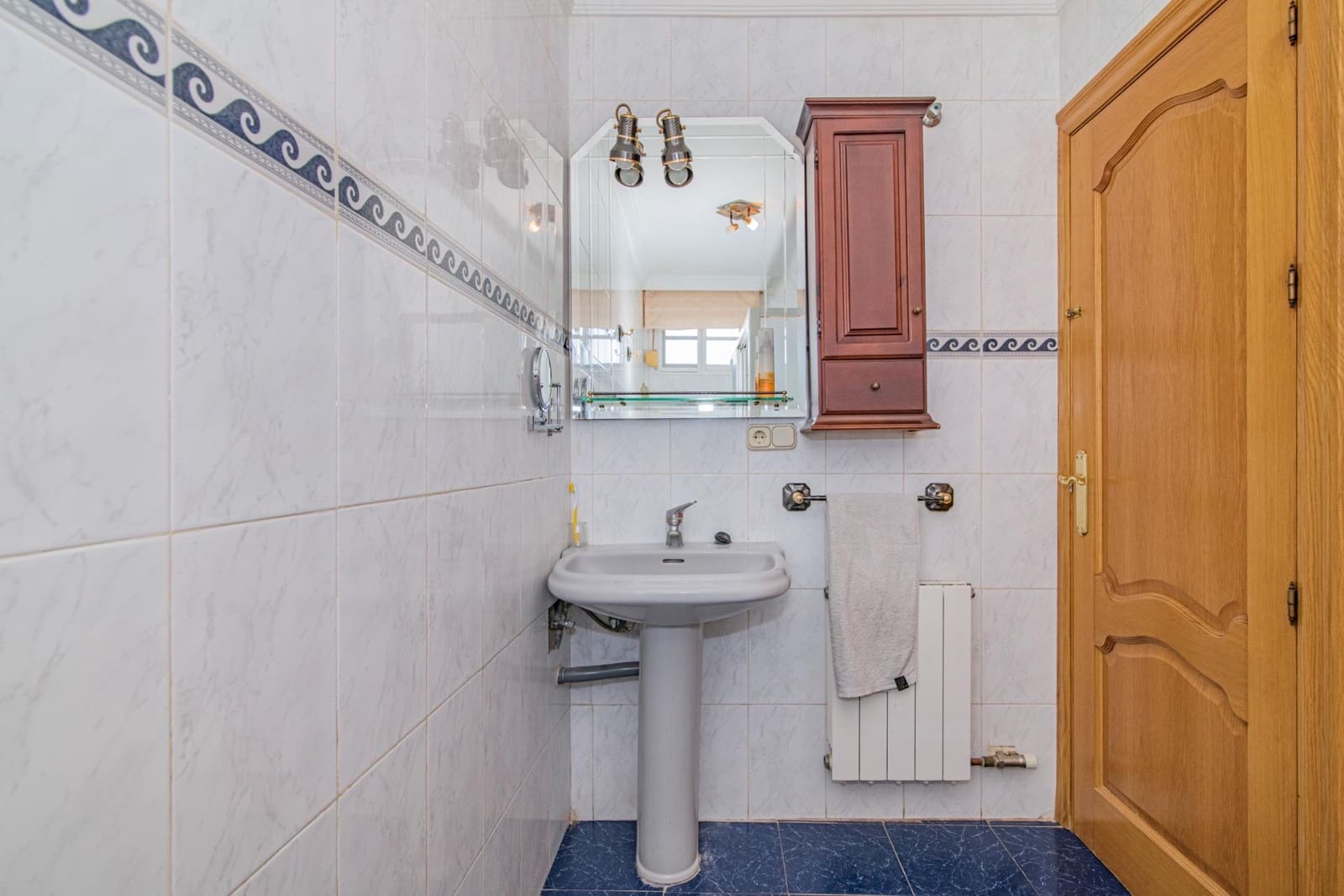 4 soverom Villa til salgs i Atarfe med svømmebasseng garasje - € 395 000 (Ref: 8511875)