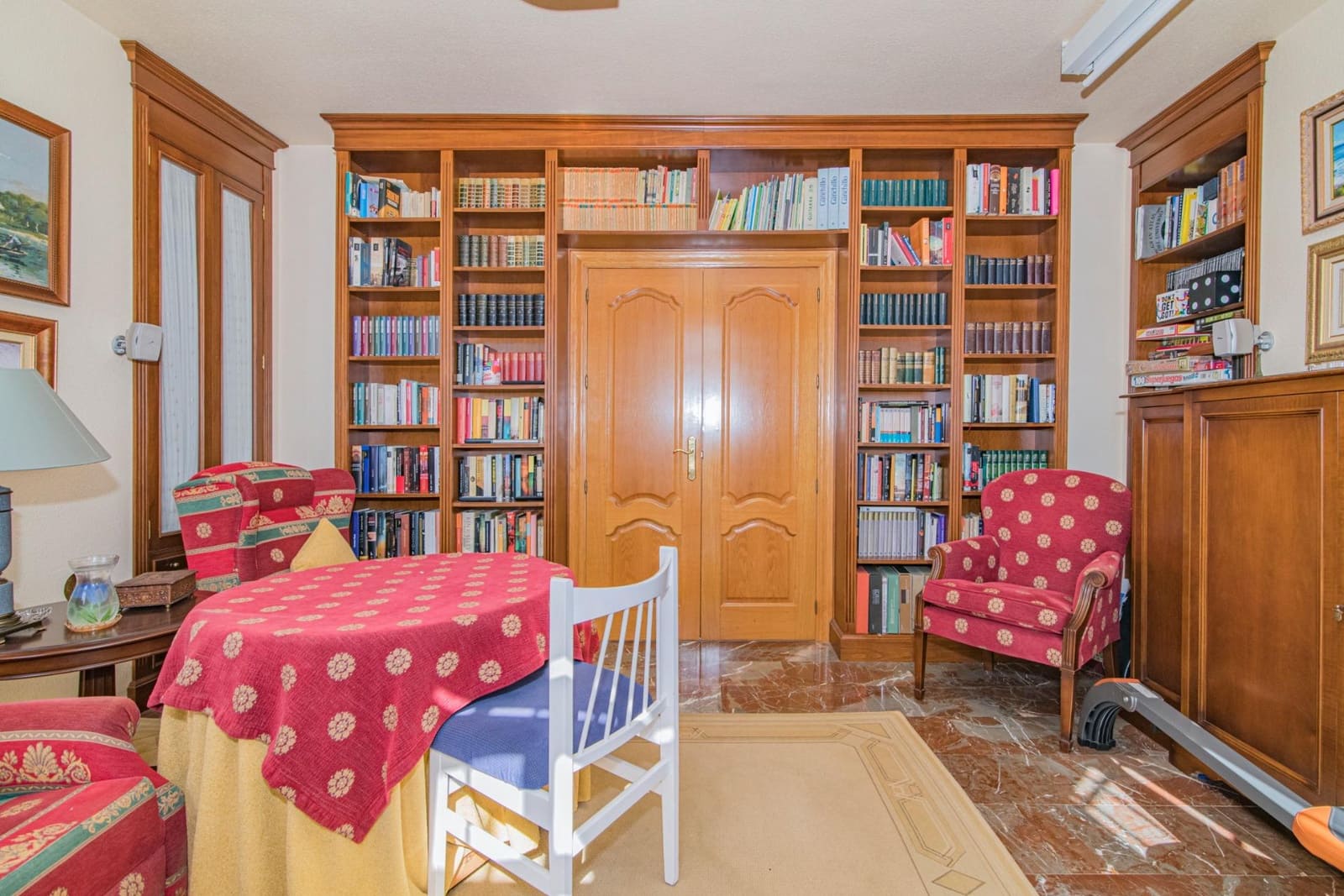 4 soverom Villa til salgs i Atarfe med svømmebasseng garasje - € 395 000 (Ref: 8511875)