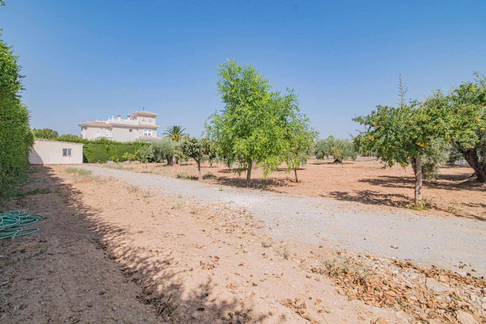 4 soverom Villa til salgs i Atarfe med svømmebasseng garasje - € 395 000 (Ref: 8511875)