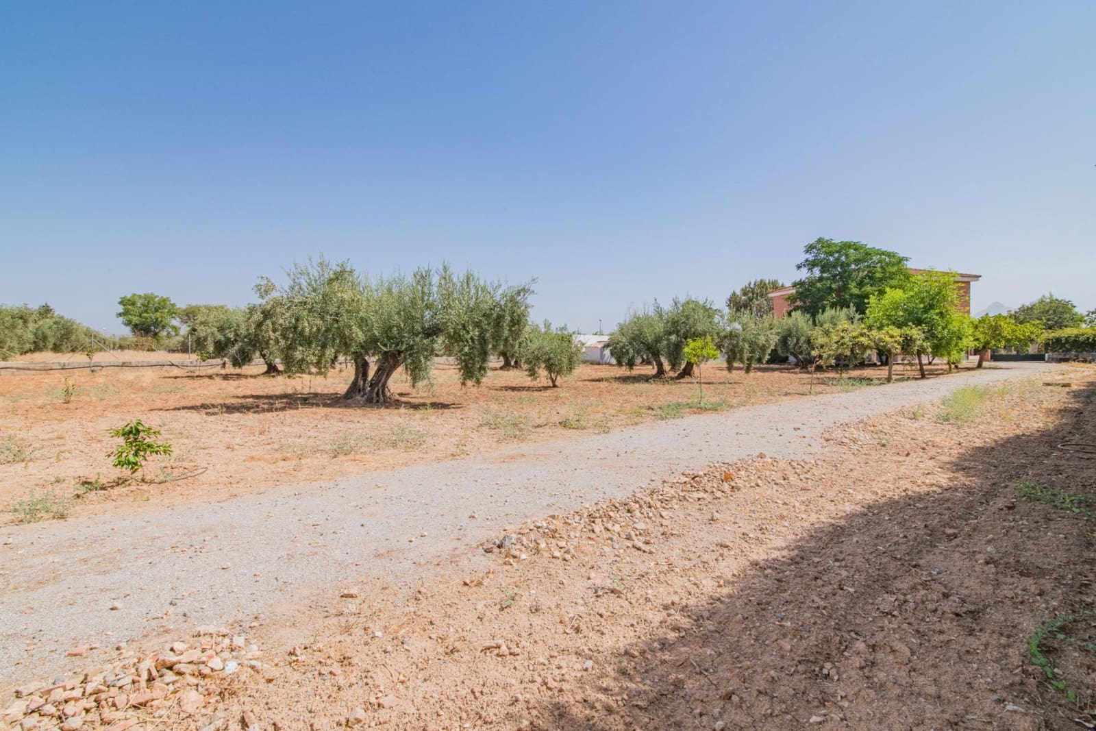 4 soverom Villa til salgs i Atarfe med svømmebasseng garasje - € 395 000 (Ref: 8511875)