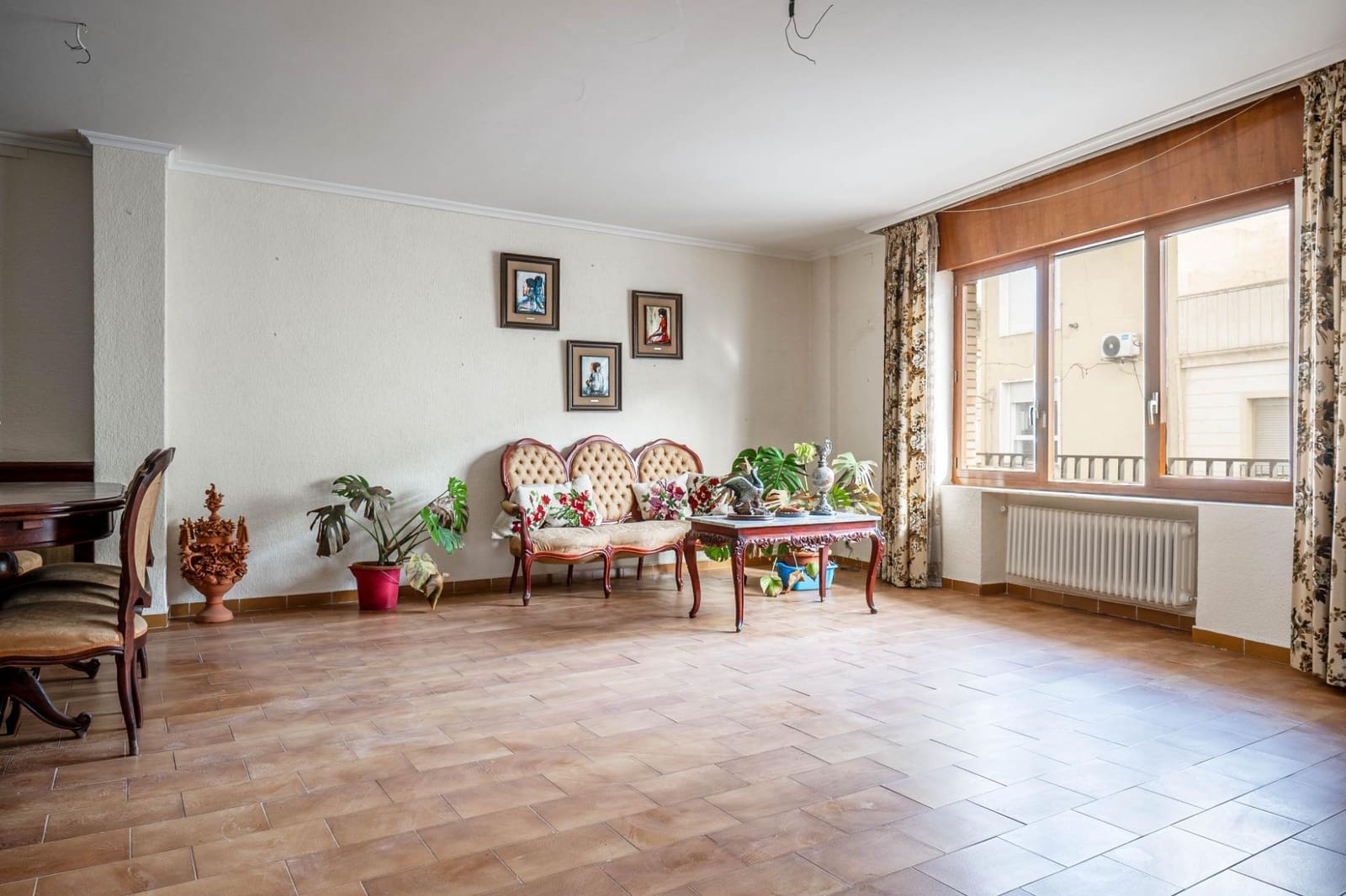 6 soveværelse Byhus til salg i Alcudia de Guadix med garage - € 185.000 (Ref: 8610759)